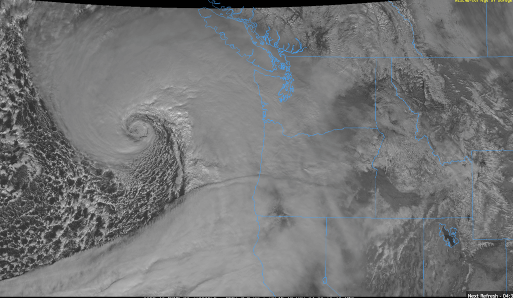 Powerful Bomb Cyclone Impacts the Pacific Northwest